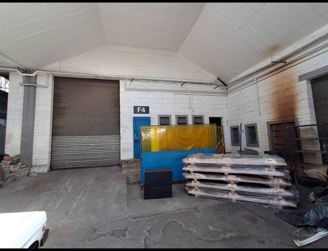 390M² WAREHOUSE TO LET IN HERIOTDALE